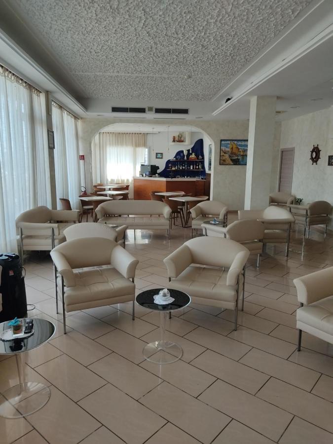 Hotel Alexander Resort Rimini Exterior foto